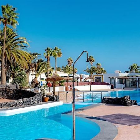 Pequeno Bungalow Firt Line Of The Sea Коста Тегисе Екстериор снимка