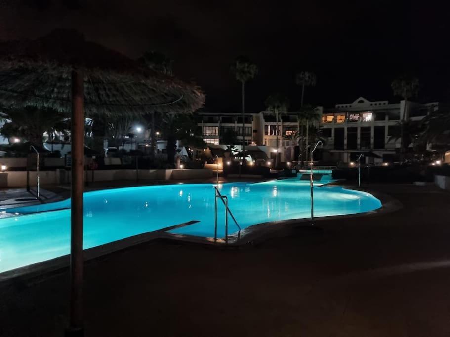 Pequeno Bungalow Firt Line Of The Sea Коста Тегисе Екстериор снимка