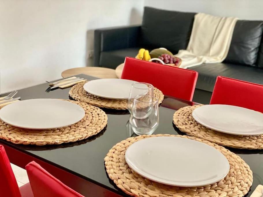 Pequeno Bungalow Firt Line Of The Sea Коста Тегисе Екстериор снимка