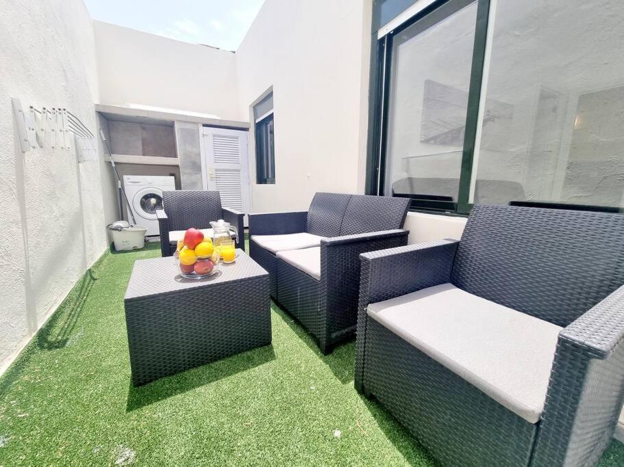 Pequeno Bungalow Firt Line Of The Sea Коста Тегисе Екстериор снимка